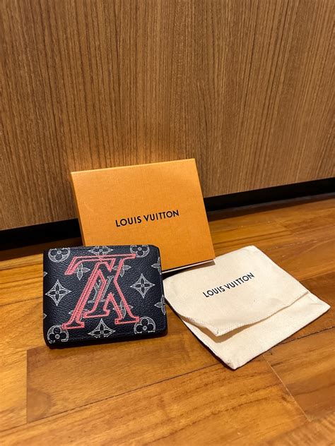 lv upside down fake card holder|Cheat sheet: Quickly spotting Very Bad Fakes : r/Louisvuitton.